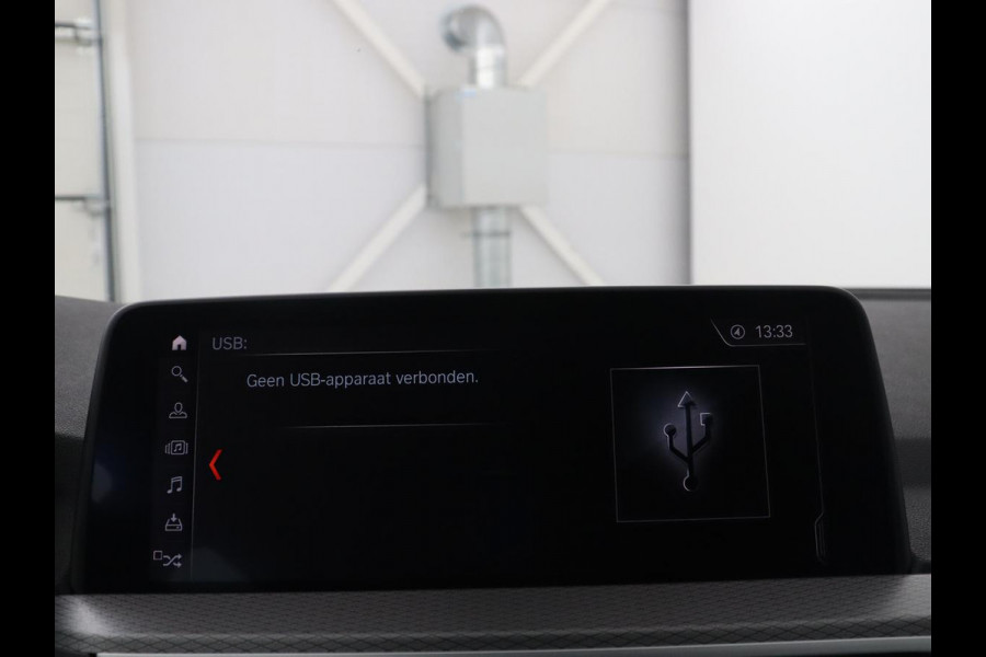 BMW X4 xDrive20i High Executive Edition M-sport | Panoramadak | Leder | Trekhaak | Camera | Sfeerverlichting | Stoelverwarming | Full LED | Climate control | Park assist | Cruise control |