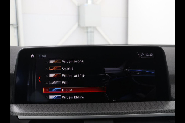 BMW X4 xDrive20i High Executive Edition M-sport | Panoramadak | Leder | Trekhaak | Camera | Sfeerverlichting | Stoelverwarming | Full LED | Climate control | Park assist | Cruise control |