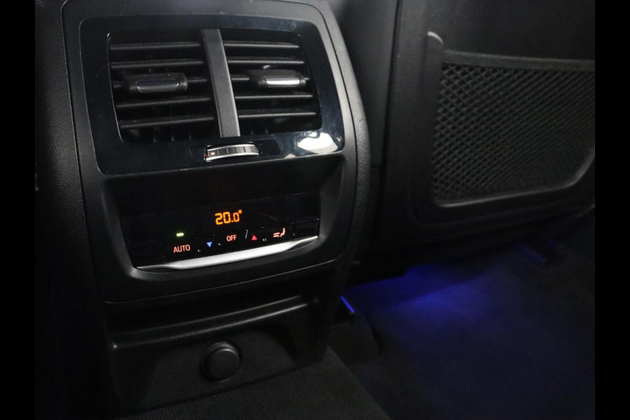 BMW X4 xDrive20i High Executive Edition M-sport | Panoramadak | Leder | Trekhaak | Camera | Sfeerverlichting | Stoelverwarming | Full LED | Climate control | Park assist | Cruise control |