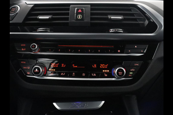 BMW X4 xDrive20i High Executive Edition M-sport | Panoramadak | Leder | Trekhaak | Camera | Sfeerverlichting | Stoelverwarming | Full LED | Climate control | Park assist | Cruise control |
