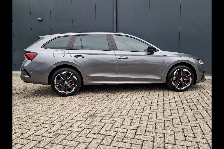 Škoda Octavia 1.4 TSI * RS iV * Navigatiesysteem * Parkeercamera * Stoelverwarming * Head up display *