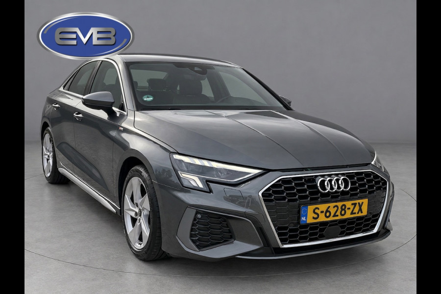 Audi A3 Limousine 30 TFSI automaat S edition, 2 X S-LINE, digitaal cockpit,1 e eigenaar, NL auto met nap