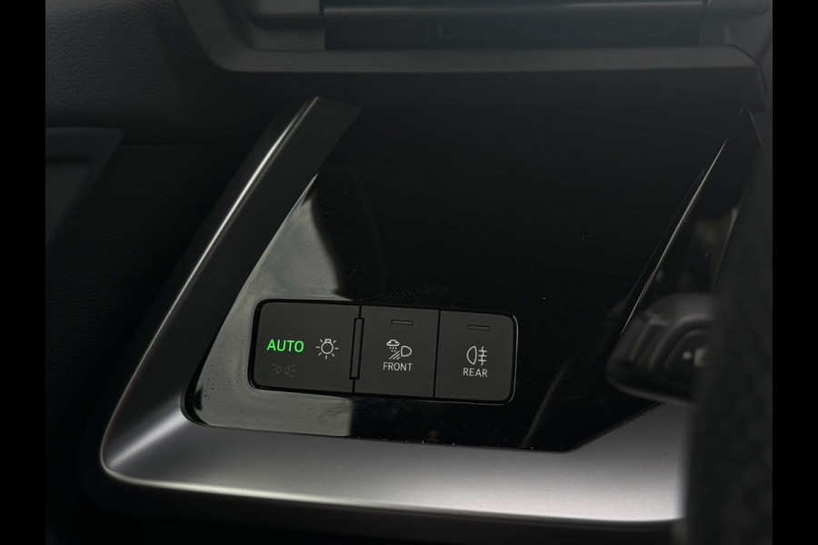 Audi A3 Limousine 30 TFSI automaat S edition, 2 X S-LINE, digitaal cockpit,1 e eigenaar, NL auto met nap