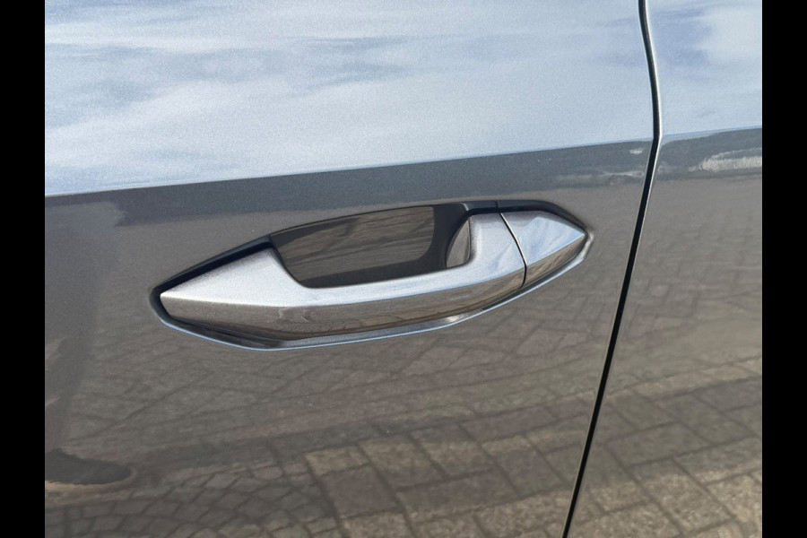 Audi A3 Limousine 30 TFSI automaat S edition, 2 X S-LINE, digitaal cockpit,1 e eigenaar, NL auto met nap
