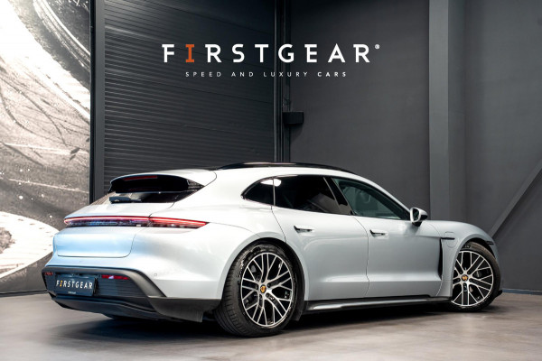 Porsche Taycan Sport Turismo 93 kWh *BOSE / Panorama / 18-wegs Sportstoelen / Warmtepomp / Memory / Electric Sport Sound*
