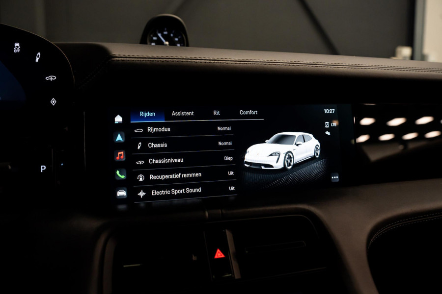 Porsche Taycan Sport Turismo 93 kWh *BOSE / Panorama / 18-wegs Sportstoelen / Warmtepomp / Memory / Electric Sport Sound*