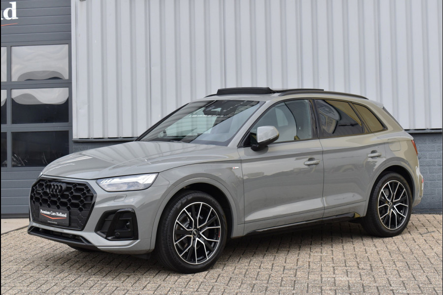 Audi Q5 55 TFSI e S-Line 367 Pk Quantum Grey Exclusive Pano Luchtvering ACC Sfeer 20 Inch