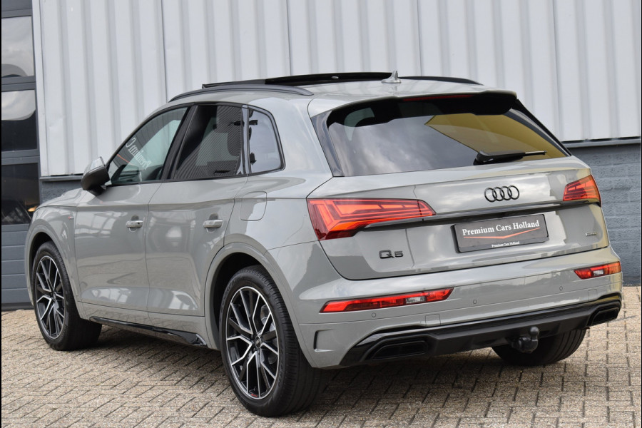 Audi Q5 55 TFSI e S-Line 367 Pk Quantum Grey Exclusive Pano Luchtvering ACC Sfeer 20 Inch