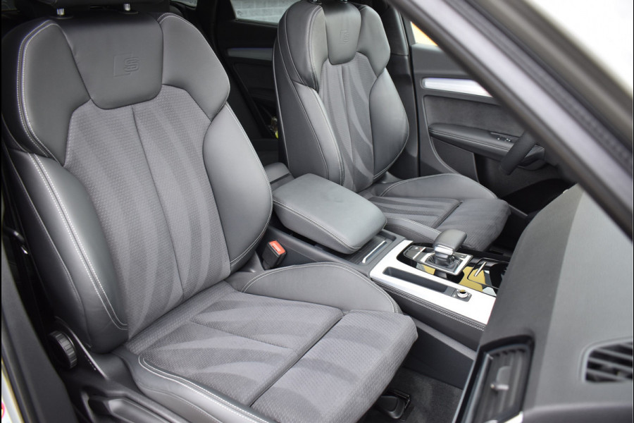 Audi Q5 55 TFSI e S-Line 367 Pk Quantum Grey Exclusive Pano Luchtvering ACC Sfeer 20 Inch