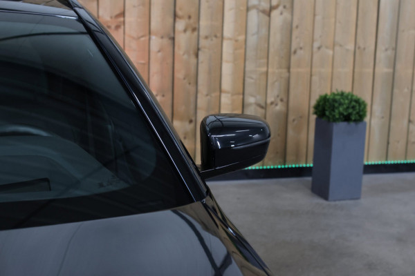 BMW 5 Serie Touring 530e xDrive M-Sport *Pano*Stoelventilatie*Laser*Head-Up*Camera*