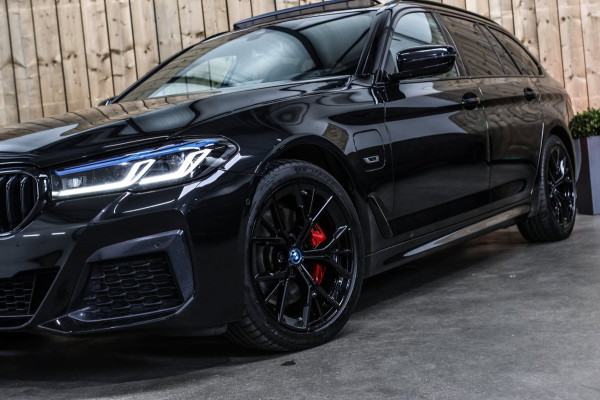 BMW 5 Serie Touring 530e xDrive M-Sport *Pano*Stoelventilatie*Laser*Head-Up*Camera*