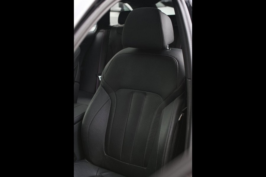 BMW 5 Serie Touring 530e xDrive M-Sport *Pano*Stoelventilatie*Laser*Head-Up*Camera*