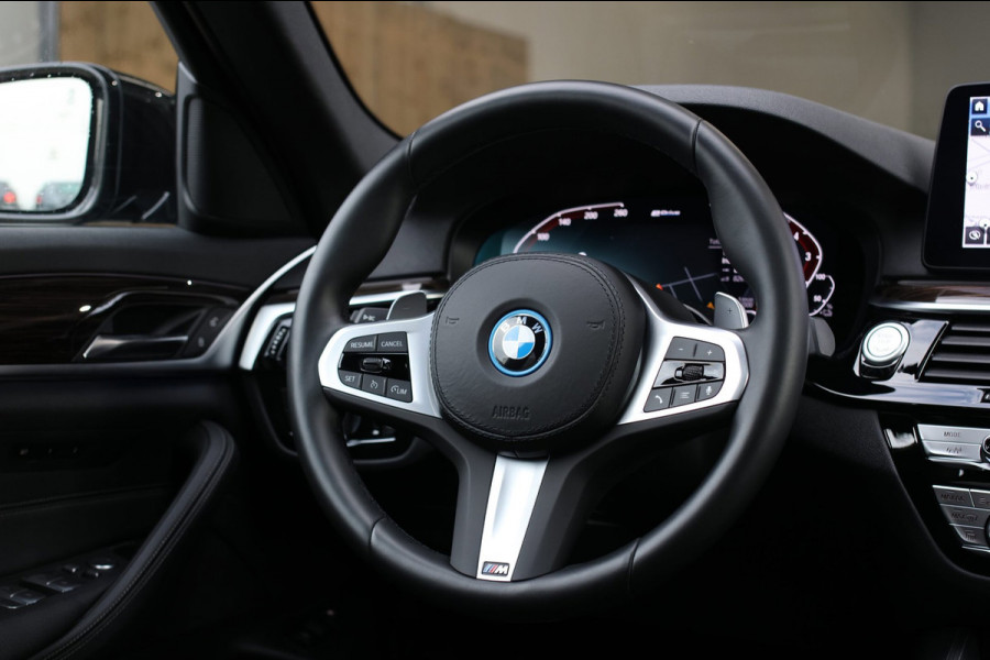 BMW 5 Serie Touring 530e xDrive M-Sport *Pano*Stoelventilatie*Laser*Head-Up*Camera*