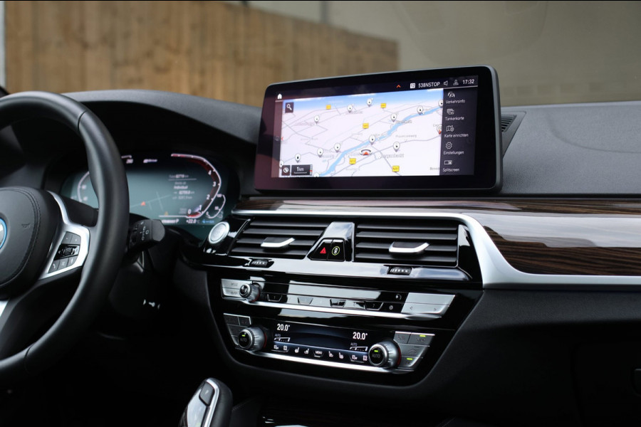 BMW 5 Serie Touring 530e xDrive M-Sport *Pano*Stoelventilatie*Laser*Head-Up*Camera*