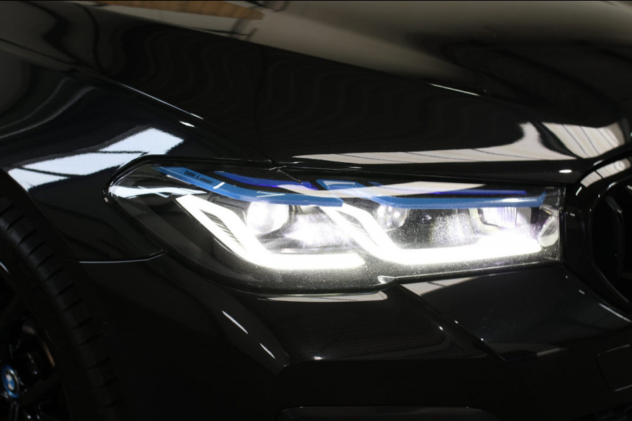 BMW 5 Serie Touring 530e xDrive M-Sport *Pano*Stoelventilatie*Laser*Head-Up*Camera*