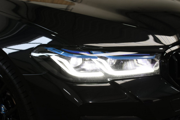 BMW 5 Serie Touring 530e xDrive M-Sport *Pano*Stoelventilatie*Laser*Head-Up*Camera*