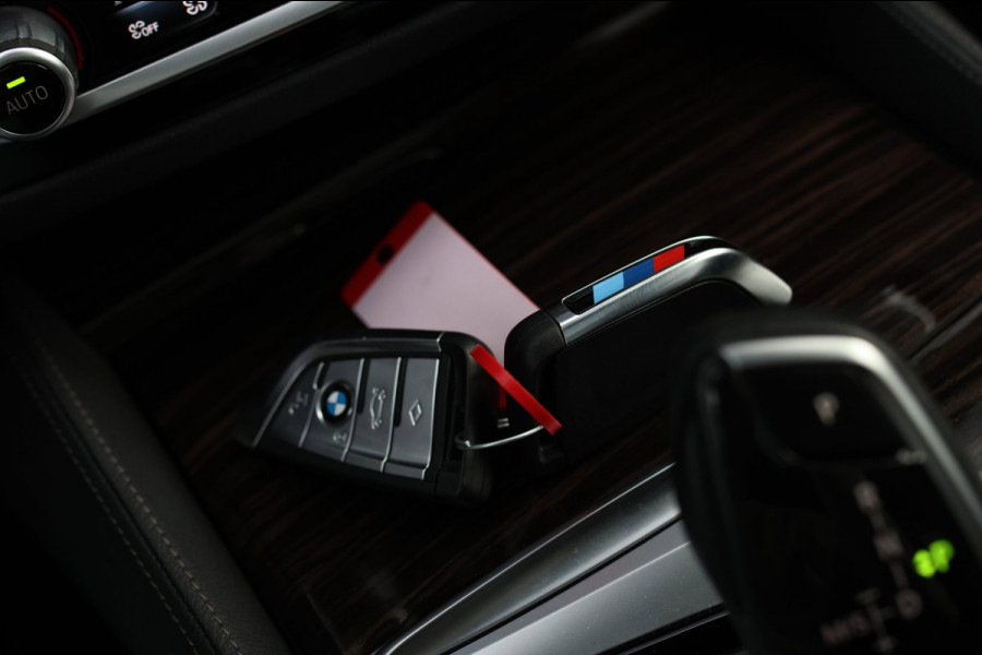 BMW 5 Serie Touring 530e xDrive M-Sport *Pano*Stoelventilatie*Laser*Head-Up*Camera*