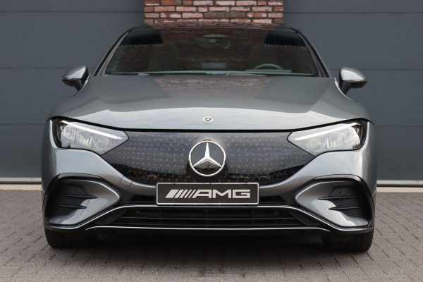 Mercedes-Benz EQE 300 AMG Line 90 kWh | Luchtvering | Distronic | Panoramadak | Memory | Warmtepomp | Keyless Go | Camera | Dodehoekassistent |