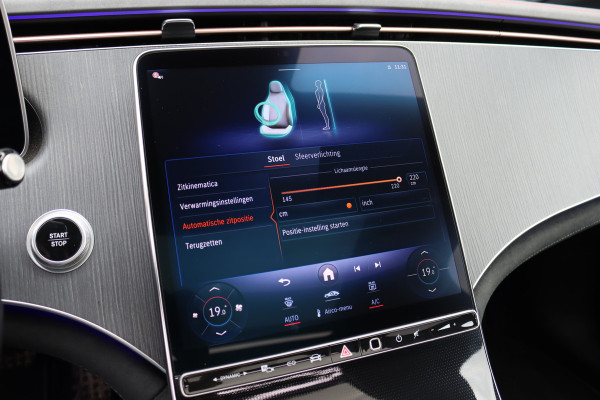 Mercedes-Benz EQE 300 AMG Line 90 kWh | Luchtvering | Distronic | Panoramadak | Memory | Warmtepomp | Keyless Go | Camera | Dodehoekassistent |