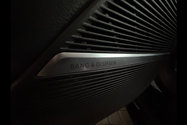 Audi Q8 60 TFSI e quattro Comp Pano|Carbon|HuD|B&O|Massage