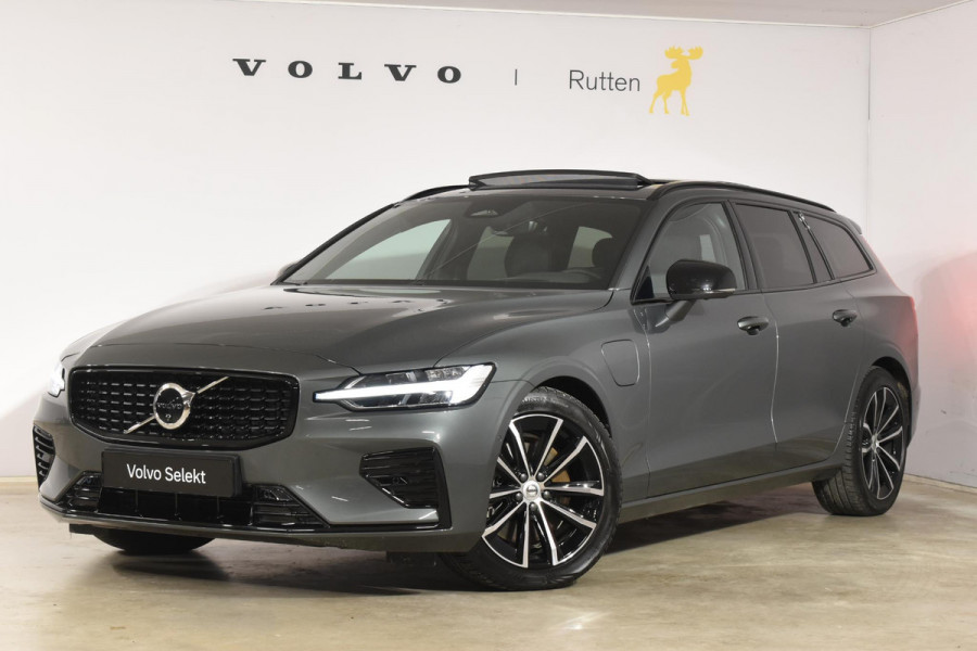 Volvo V60 T8 455PK Plug-in hybrid AWD Plus Dark / Adaptive Cruise Control / 360 Camera / Harman Kardon / Head-up display / Panorama schuifdak / Stoel- en stuurverwarming / Stoelverwarming achter / Trekhaak elektrisch wegklapbaar / Elektrische stoelen met geheugen