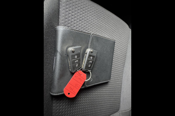 Volkswagen Polo TSI 95PK COMFORTLINE BUSINESS CARPLAY/ACC/PDC/NAVIGATIE