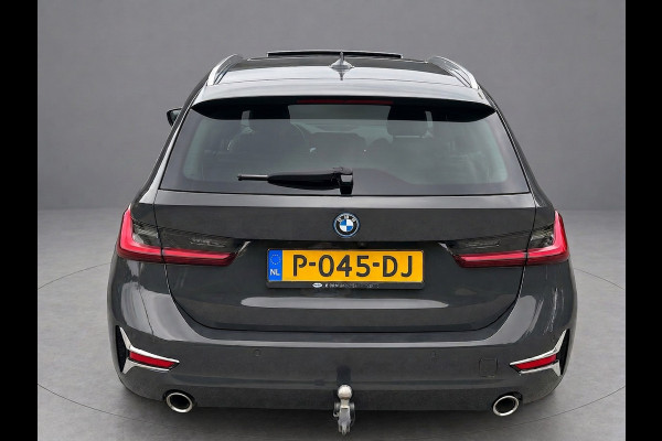 BMW 3 Serie Touring 320e Business Edition Plus, panoramadak, lederen sportinterieur, vele opties, 1 e eigenaar, Origineel NL auto