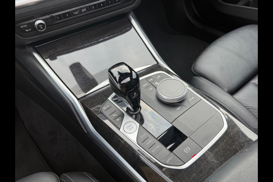 BMW 3 Serie Touring 320e Business Edition Plus, panoramadak, lederen sportinterieur, vele opties, 1 e eigenaar, Origineel NL auto
