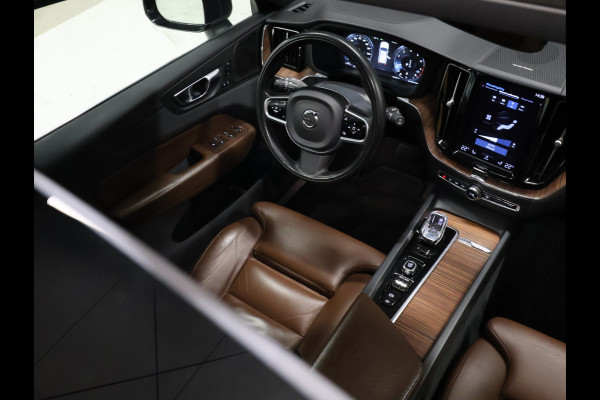 Volvo XC60 2.0 B4 Inscription [SCHUIFKANTELDAK, APPLECARPLAY, ANDROID, STOELVERWARMING, CRUISE CONTROL, STUURVERWARMING, HARMAN/KARDON AUDIO, MEMORY SEATS, HEAD UP DISPLAY, DIGITAL DASH, 360 CAMERA, ELEKTRISCHE ACHTERKLEP