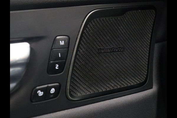 Volvo XC60 2.0 B4 Inscription [SCHUIFKANTELDAK, APPLECARPLAY, ANDROID, STOELVERWARMING, CRUISE CONTROL, STUURVERWARMING, HARMAN/KARDON AUDIO, MEMORY SEATS, HEAD UP DISPLAY, DIGITAL DASH, 360 CAMERA, ELEKTRISCHE ACHTERKLEP