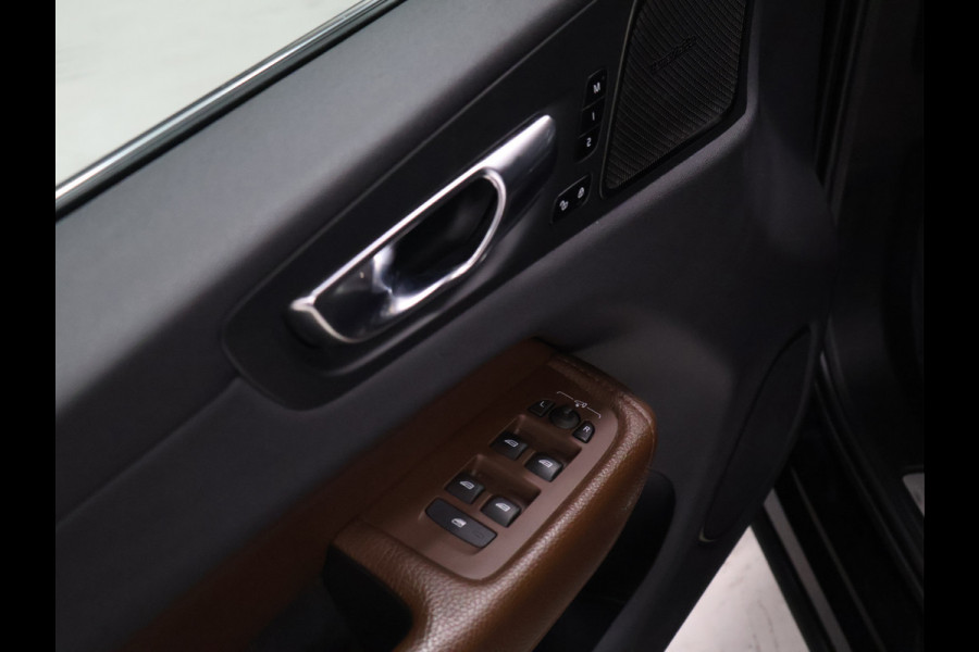 Volvo XC60 2.0 B4 Inscription [SCHUIFKANTELDAK, APPLECARPLAY, ANDROID, STOELVERWARMING, CRUISE CONTROL, STUURVERWARMING, HARMAN/KARDON AUDIO, MEMORY SEATS, HEAD UP DISPLAY, DIGITAL DASH, 360 CAMERA, ELEKTRISCHE ACHTERKLEP