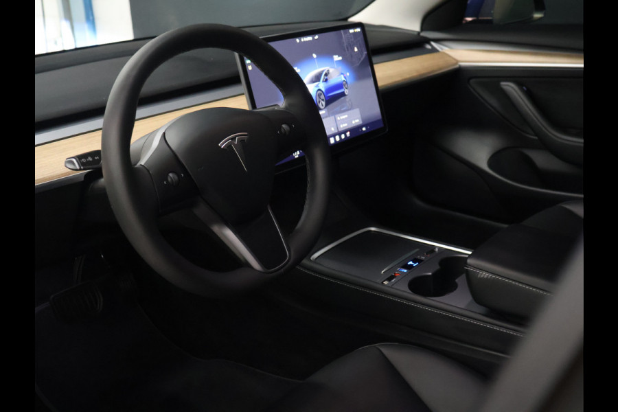 Tesla Model 3 Long Range RWD 75 kWh [SOH 95%, PANORAMADAK, STOELVERWARMING V+A, STUURWIEL VERWARMING, CAMERA, ELEKTRISCH VERSTELBARE STOELEN, ELEKTRISCH ACHTERLKLEP, SELF DRIVING BETA, NAVIGATIE, BLUETOOTH, CLIMATE CONTROL,