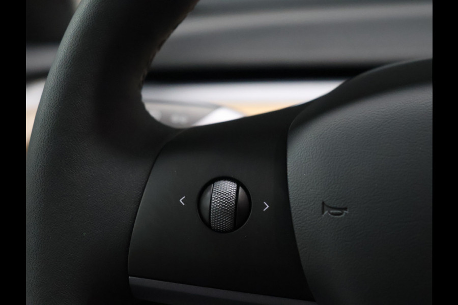 Tesla Model 3 Long Range RWD 75 kWh [SOH 95%, PANORAMADAK, STOELVERWARMING V+A, STUURWIEL VERWARMING, CAMERA, ELEKTRISCH VERSTELBARE STOELEN, ELEKTRISCH ACHTERLKLEP, SELF DRIVING BETA, NAVIGATIE, BLUETOOTH, CLIMATE CONTROL,