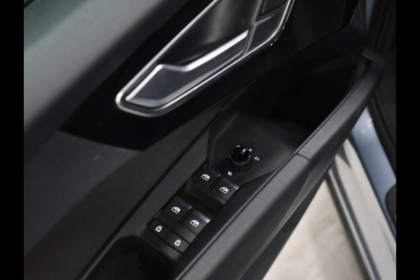 Audi Q4 e-tron 40 Launch edition Advanced 77 kWh [SOH 92%, SONOS, MATRIX LED, APPLE CARPLAY, ANDROID, STOELVERWARMING, ELEKTRISCHE ACHTERKLEP, CRUISE CONTROL, PDC V+A, GROOT NAVIGATIE, DIGITAL DASH, CLIMATE, 20 INCH, NIEUWSTAAT]