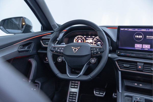 CUPRA Formentor 1.4 e-Hybrid 245pk VZ Performance Pano Trekhaak ACC DCC 19''