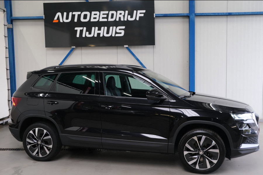 Škoda Karoq 1.5 TSI ACT Business Edition Plus Automaat - N.A.P. Airco, Cruise, Navi, Camera, PDC.