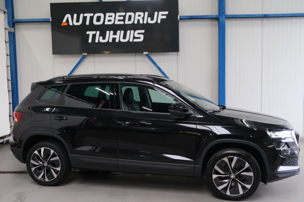 Škoda Karoq 1.5 TSI ACT Business Edition Plus Automaat - N.A.P. Airco, Cruise, Navi, Camera, PDC.