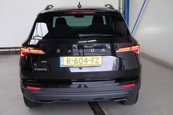Škoda Karoq 1.5 TSI ACT Business Edition Plus Automaat - N.A.P. Airco, Cruise, Navi, Camera, PDC.