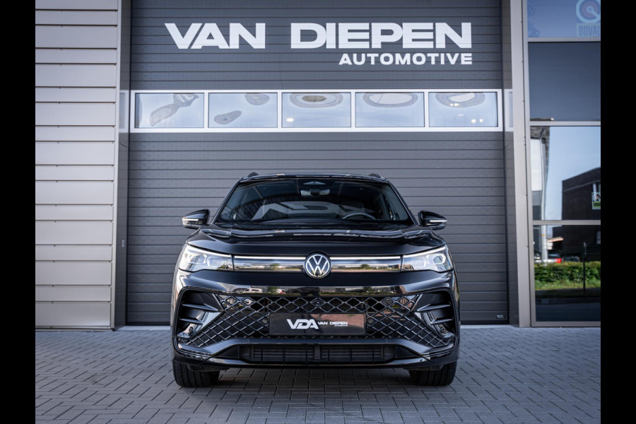 Volkswagen Tiguan 1.5 eTSI 3x R-Line Edition | Pano | Memory | Trekhaak l HUD