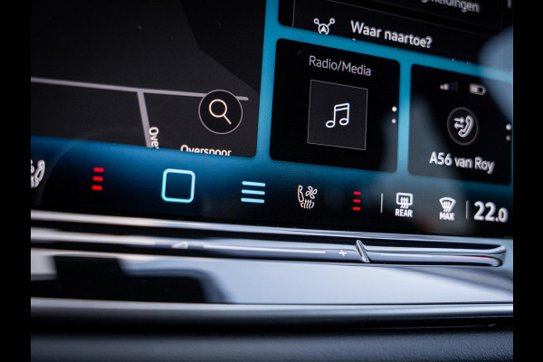 Volkswagen Tiguan 1.5 eTSI 3x R-Line Edition | Pano | Memory | Trekhaak l HUD