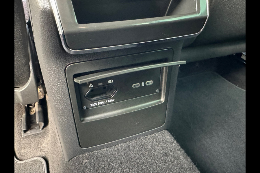Škoda Superb Combi 1.4 TSI iV AUTOMAAT * Navigatiesysteem * ParkeerCamera * Elek. achterklep *