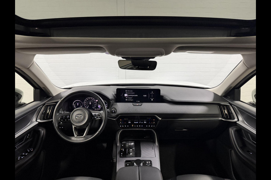 Mazda CX-60 2.5 e-SkyActiv PHEV Homura *SOH 97%* Open dak | Adaptive cruise | 360 camera | Stoelventilatie | Stuur-/stoelverwarming | Head-up | Memory | Bose sound