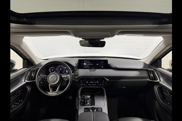 Mazda CX-60 2.5 e-SkyActiv PHEV Homura *SOH 97%* Open dak | Adaptive cruise | 360 camera | Stoelventilatie | Stuur-/stoelverwarming | Head-up | Memory | Bose sound