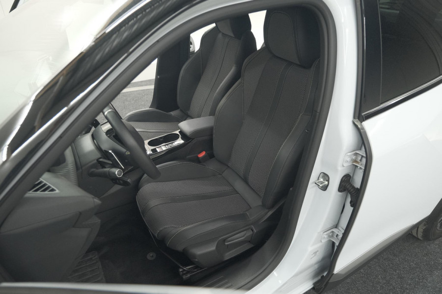Peugeot 2008 PureTech 130 EAT8 GT | Camera | Apple Carplay | Parkeersensoren