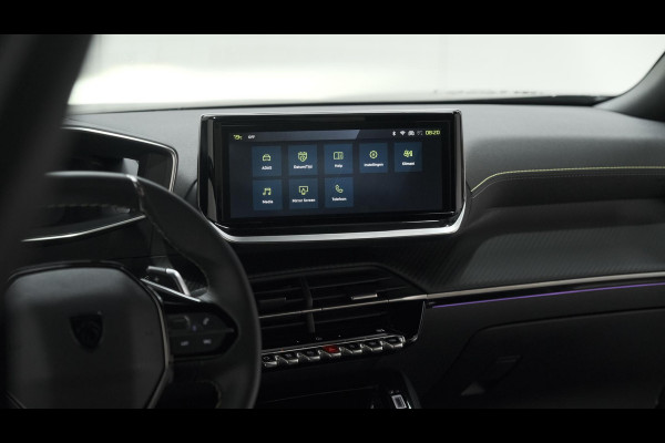 Peugeot 2008 PureTech 130 EAT8 GT | Trekhaak | 360 Camera | Adaptieve Cruise Control | Apple Carplay