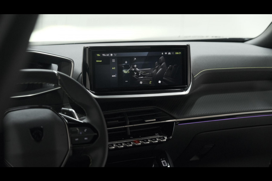 Peugeot 2008 PureTech 130 EAT8 GT | Trekhaak | 360 Camera | Adaptieve Cruise Control | Apple Carplay