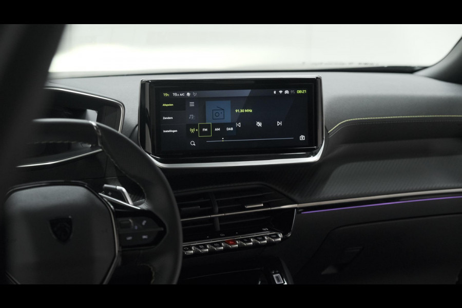 Peugeot 2008 PureTech 130 EAT8 GT | Trekhaak | 360 Camera | Adaptieve Cruise Control | Apple Carplay