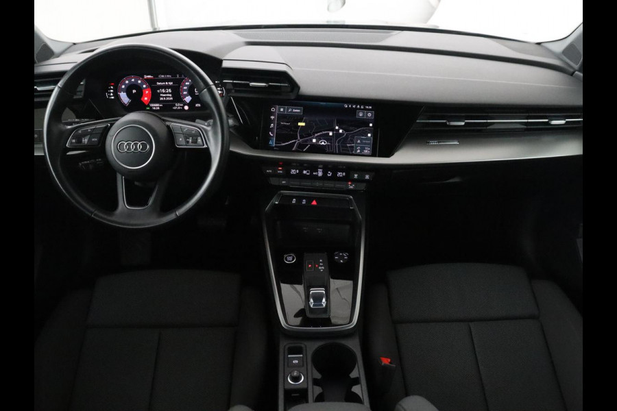 Audi A3 Limousine 35 TFSI Advanced edition | Camera | LED | Apple Carplay | Adaptive cruise | Virtual Dashboard | Navigatie | Climate control |
