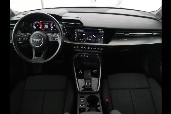 Audi A3 Limousine 35 TFSI Advanced edition | Camera | LED | Apple Carplay | Adaptive cruise | Virtual Dashboard | Navigatie | Climate control |