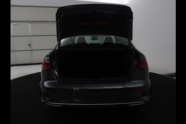 Audi A3 Limousine 35 TFSI Advanced edition | Camera | LED | Apple Carplay | Adaptive cruise | Virtual Dashboard | Navigatie | Climate control |